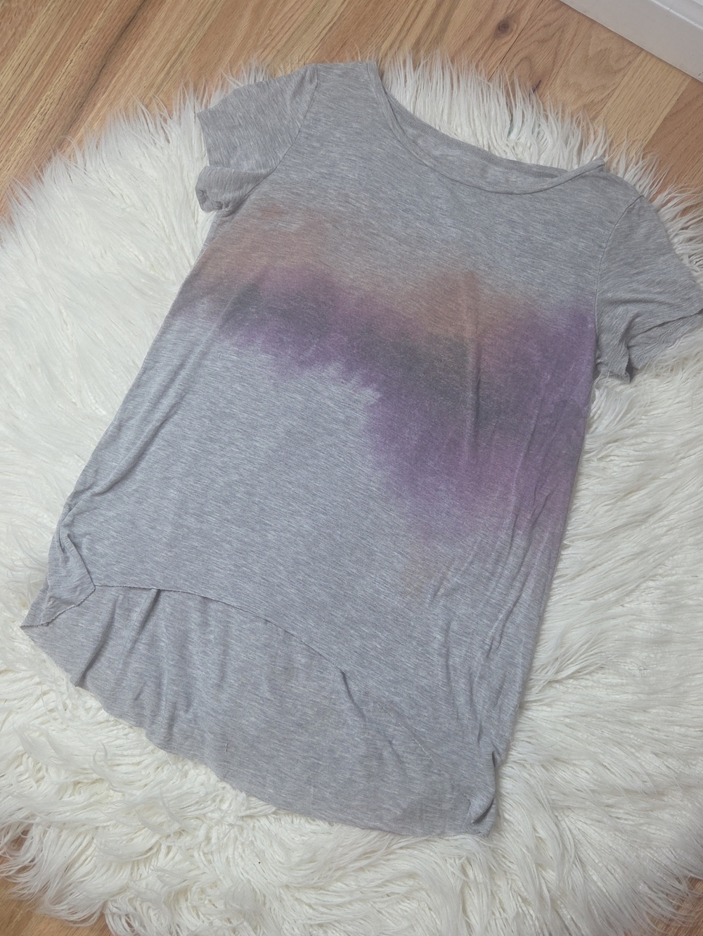 Women's Grey Short-Sleeve Tee with Purple Ombre Detail Sz XS